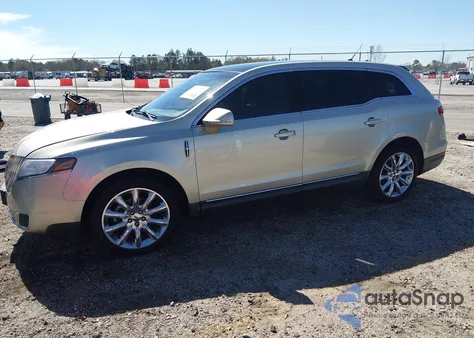 2010 Lincoln Mkt z USA, uszkodzony, nr VIN 2LMHJ5FR5ABJ04647